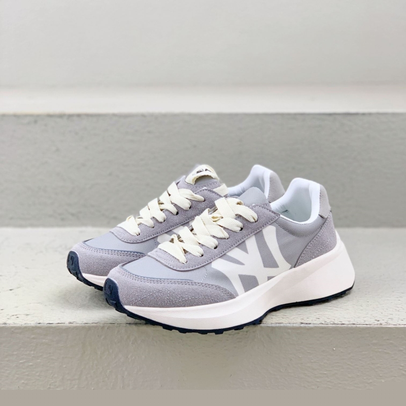 G*u*i casual shoes